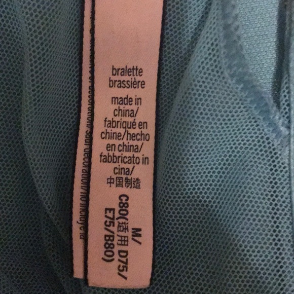 Victoria's Secret Bralette Size Medium - Picture 7 of 7